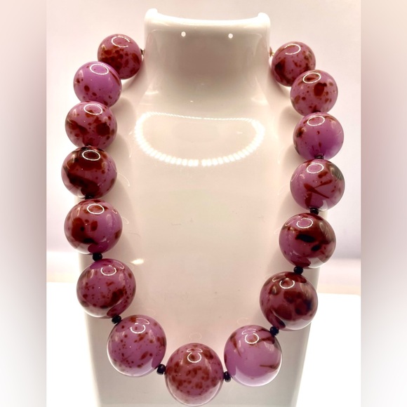 Vintage Jewelry - Vintage Lilac Speckled Lucite Beaded Necklace Mid Century Chunky Retro Statement